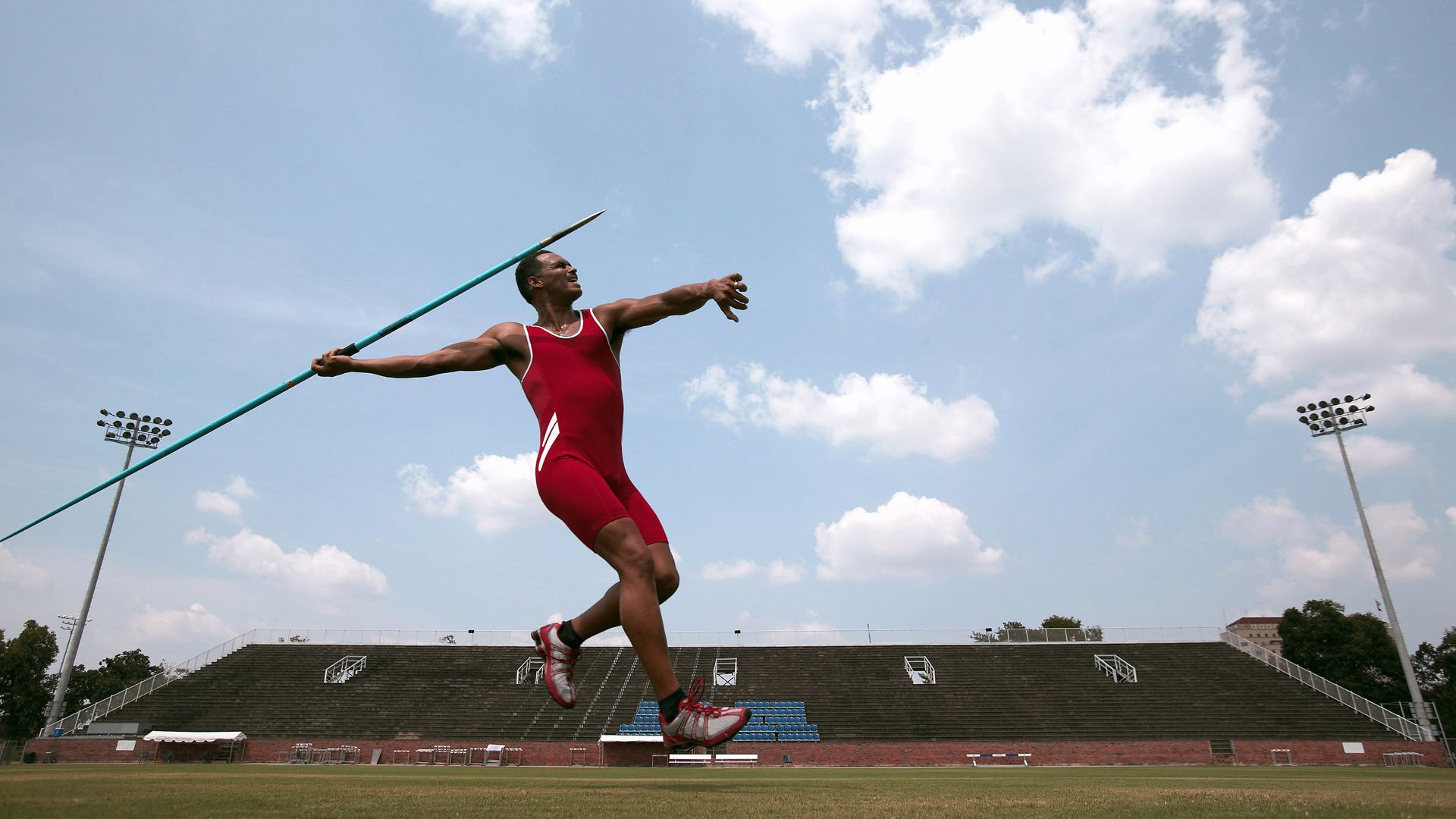 逆境中的“战神”逆袭：那些逆转乾坤的英雄传奇，逆境成就英雄